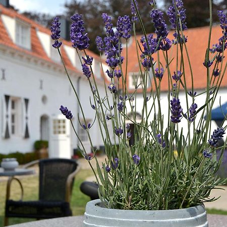 Kasteel Aldenghoor Bed & Breakfast Haelen Exterior photo
