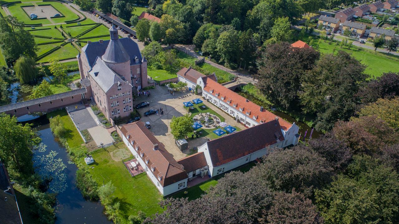Kasteel Aldenghoor Bed & Breakfast Haelen Exterior photo