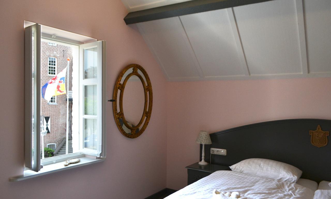 Kasteel Aldenghoor Bed & Breakfast Haelen Exterior photo